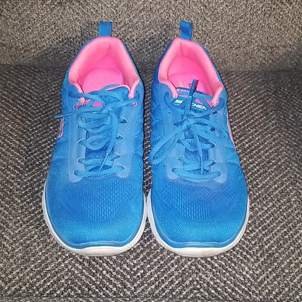 Skechers Womens Flex Sole Shoes